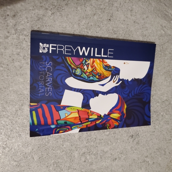 FREYWILLE Claude Monet Silk Scarf (Set of 2) - Picture 5 of 5